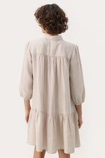 Load image into Gallery viewer, Nynja Linen Dress
