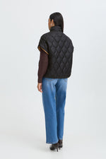 Load image into Gallery viewer, Berta Reversible Vest
