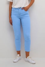 Load image into Gallery viewer, Zelina 7/8 Jeans
