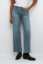 Load image into Gallery viewer, Dana Straight Jeans
