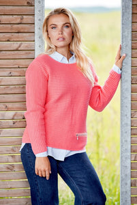 Ribbed Roundneck Pullover