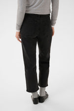 Load image into Gallery viewer, Judyas Cropped Jeans
