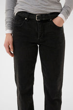 Load image into Gallery viewer, Judyas Cropped Jeans
