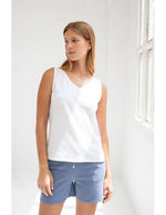 Load image into Gallery viewer, V-Neck Linen Tank
