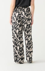 Load image into Gallery viewer, High Waisted Satin Pant
