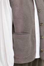 Load image into Gallery viewer, Tenya Vest
