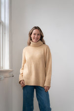 Load image into Gallery viewer, Dog Walker Chunky Cowl
