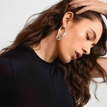 Load image into Gallery viewer, Dune Large Hoops
