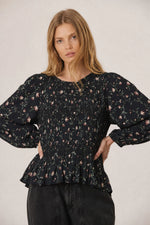 Load image into Gallery viewer, Slim Fit Floral Smocked Blouse
