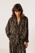 Load image into Gallery viewer, Oversized Viscose Shirt

