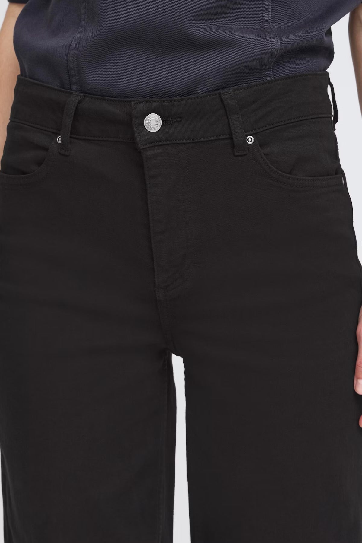 Lydia  Wide Jeans