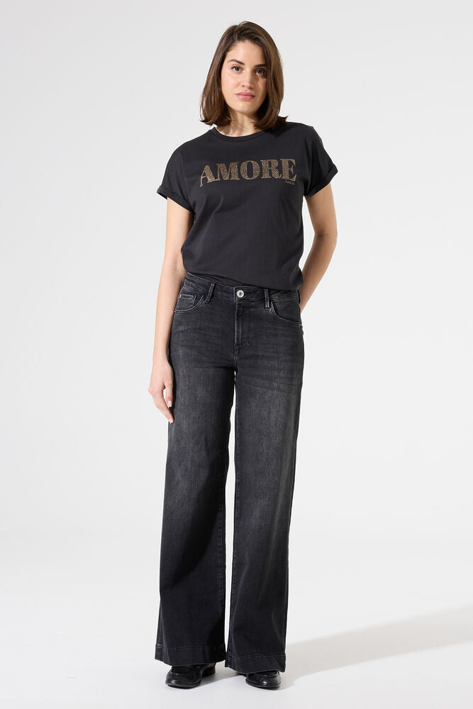 Amore T-Shirt