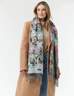 Load image into Gallery viewer, Cashmink with Floral and Vine Pattern
