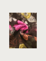 Load image into Gallery viewer, Cashmink Scarf with a Floral Pattern
