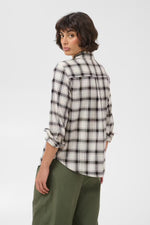 Load image into Gallery viewer, Yani Shirt in Dark Navy &amp; Mole Check
