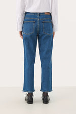 Load image into Gallery viewer, Judyas Cropped Jeans
