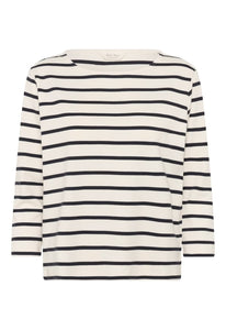 Nela T-Shirt