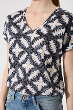 Load image into Gallery viewer, V-Neck Print T-Shirt
