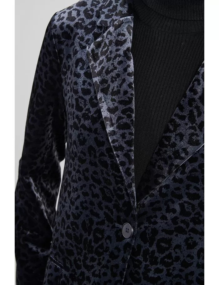 Velvet Blazer in Leopard print