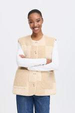 Load image into Gallery viewer, Tonza Vest
