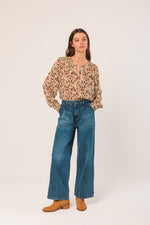 Load image into Gallery viewer, Smocked Detail Shirt
