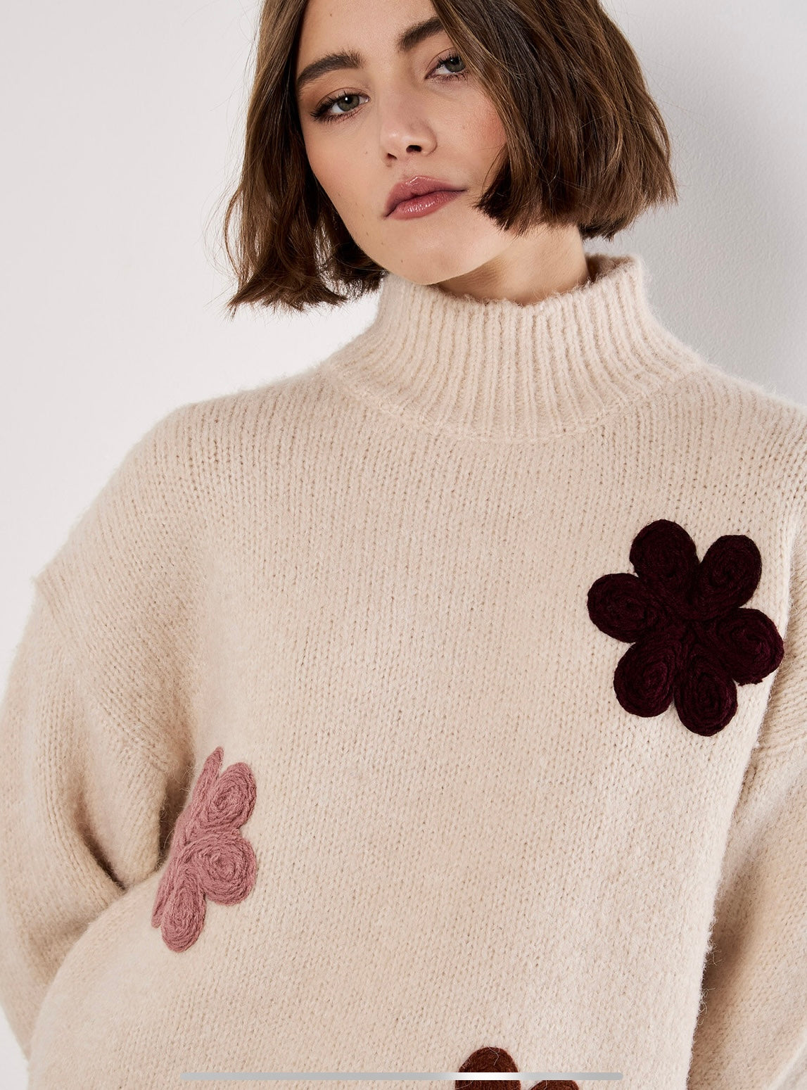 Embroidered Flower Chunky Knit Mockneck
