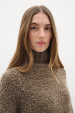 Load image into Gallery viewer, Guo Highneck Sweater
