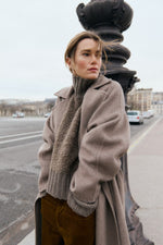 Load image into Gallery viewer, Guo Highneck Sweater
