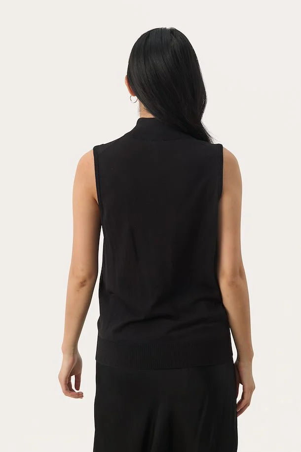 Lise Sleeveless. Turtleneck