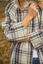 Load image into Gallery viewer, Yasha Coat
