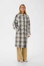 Load image into Gallery viewer, Yasha Coat
