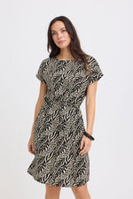 Load image into Gallery viewer, MMjoella Round Neck Dess

