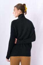 Load image into Gallery viewer, Ribbed Cashmere Turtleneck
